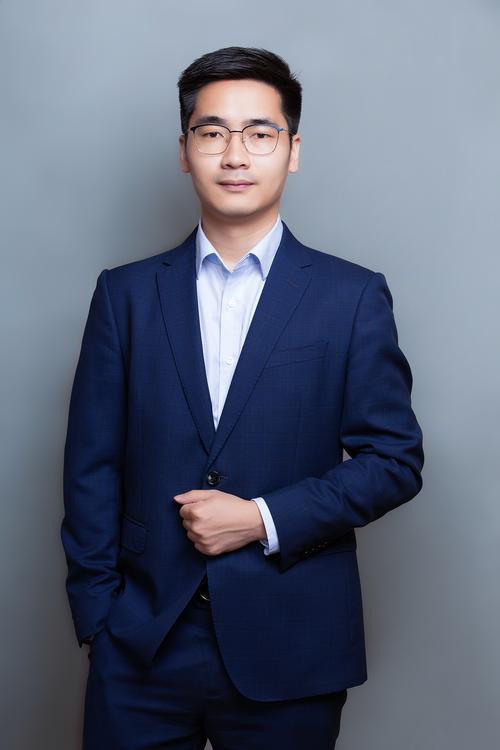 王春行 灯光与音效负责人